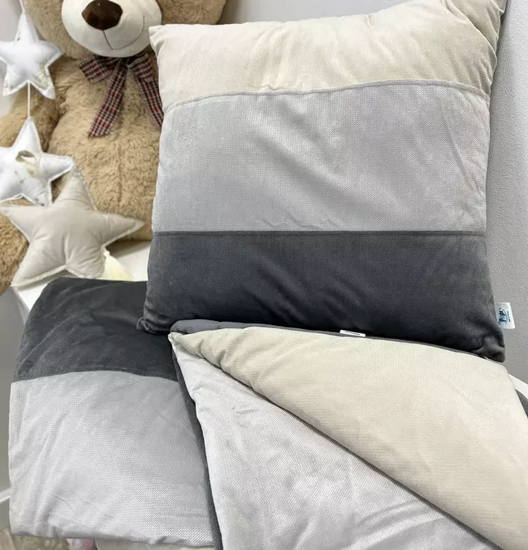 UNIKAT***Velvetowy zestaw kocyk 100×180 z poduszką 45×45 tójkolor