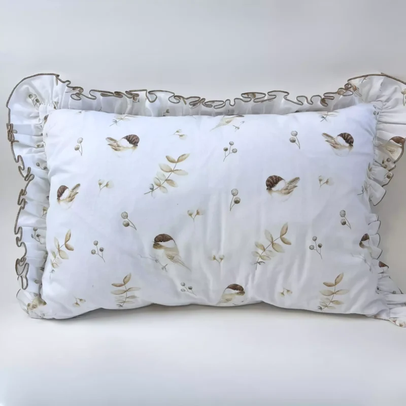 Poduszka bawełniana z falbanką 32×54 Lovely Bird (poszewka + wsad)