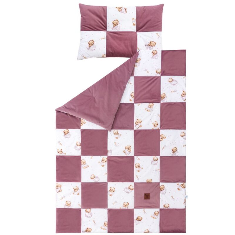 Kołderka patchwork 100×140 z płaską poduszką 40×60 White Sleeping Teddy Bear z velvetem - obrazek 2