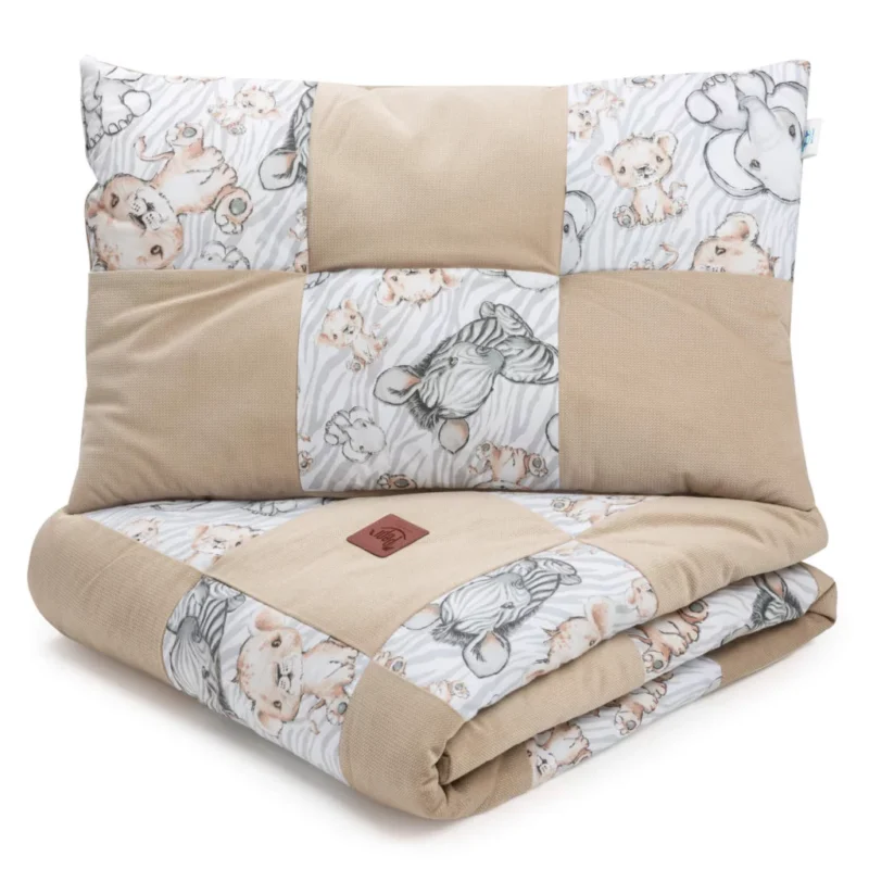 Kołderka patchwork 100×140 z płaską poduszką 40×60 Safari z velvetem cappucino