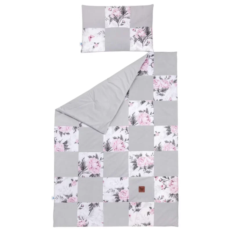 Kołderka patchwork 100×140 z płaską poduszką 40×60 Pink Flowers z velvetem grey - obrazek 3