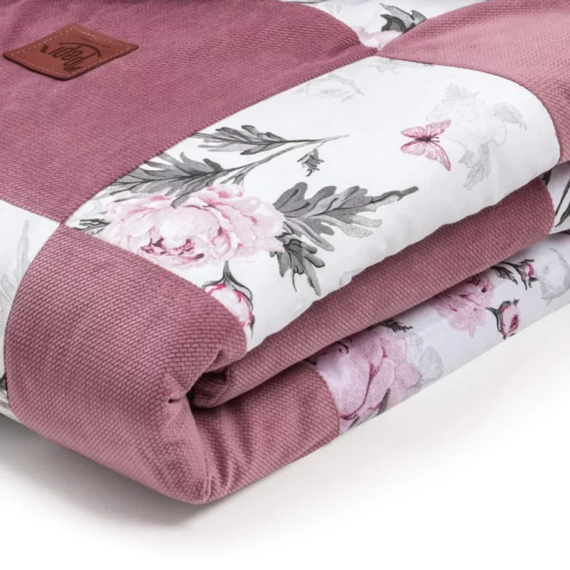 Kołderka patchwork 100×140 z płaską poduszką 40×60 Pink Flowers z velvetem old rosa - obrazek 5
