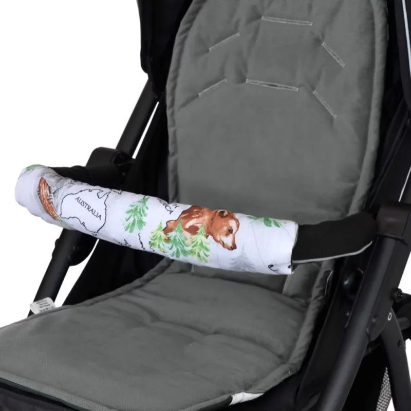 Ochraniacz na pałąk do wózka spacerowego Wild Land z velvetem dark grey