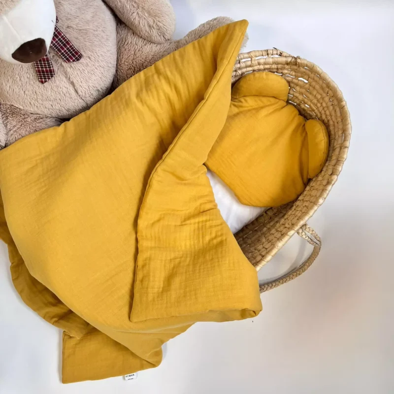 Zestaw Muślinowy yellow kocyk 70×100 z poduszką Miś